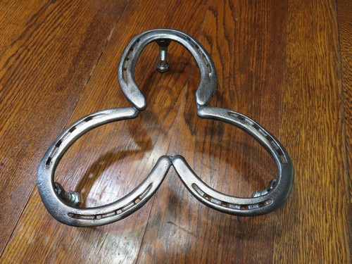 Horseshoe trivet camping - horseshoe,