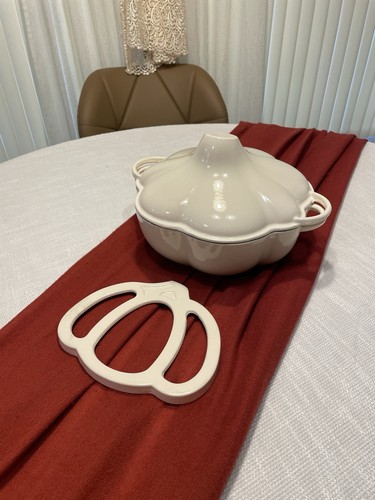 Garlic clove design cast iron - garlic,